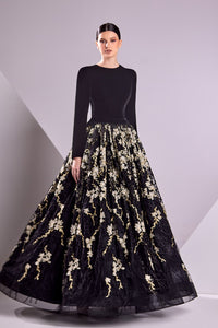 HerTrove-Long sleeves velvet gown with lace