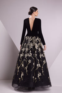 HerTrove-Long sleeves velvet gown with lace